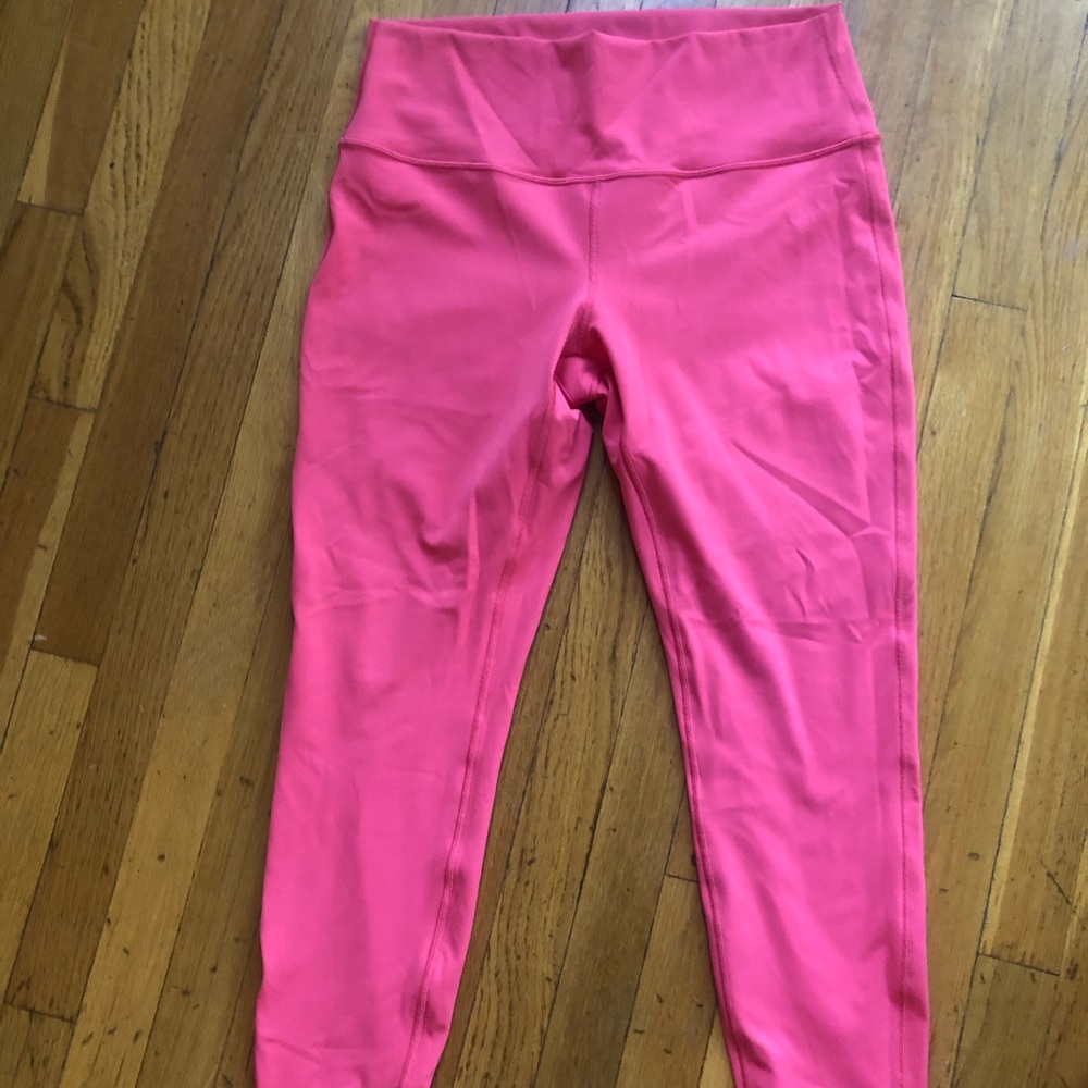 New lululemon pink legging